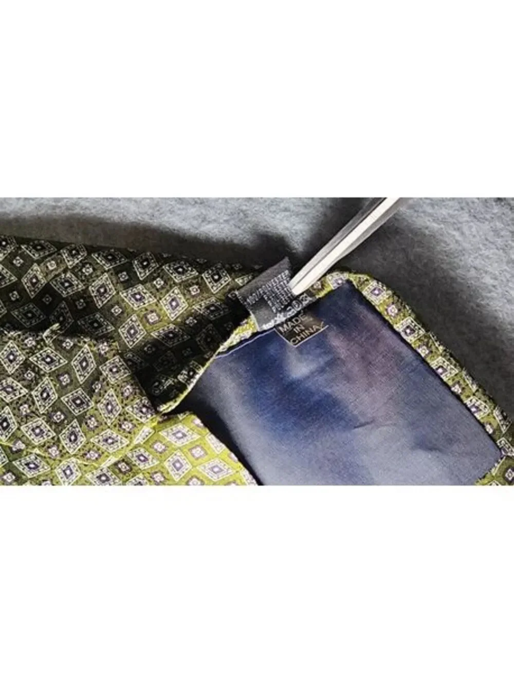 Romario Manzini Men’s Tie Olive Green Geometric Diamond Pattern Dress Necktie